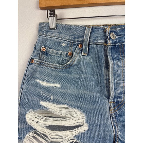 Women’s Levi’s Size 2 Blue Distressed Jean Mini Shorts - Picture 2 of 5